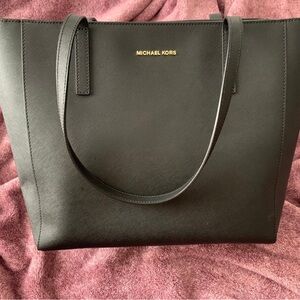 Black Michael Kors shoulder bag